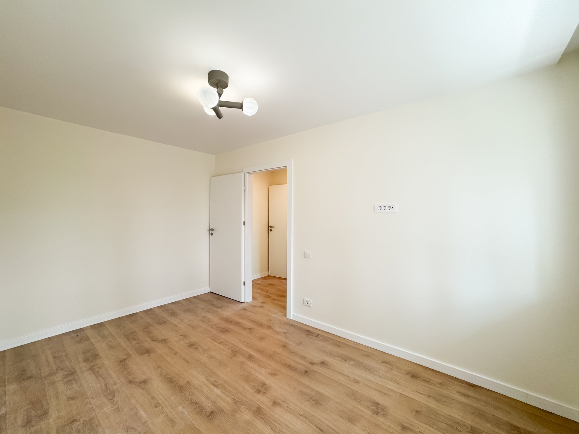 Apartament 2 camere Drumul Taberei - langa AFI Palace si Metrou Favorit — 5