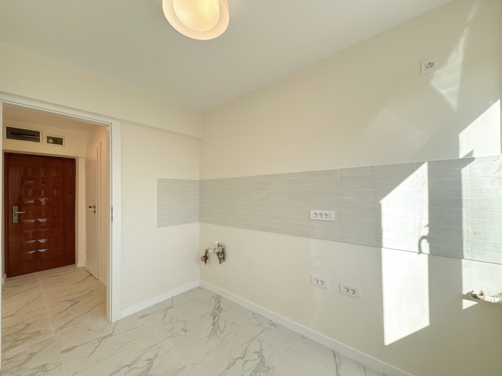 Apartament Premium, Complet Renovat | 1 Minut Metrou Favorit | 0% Comision  — 5